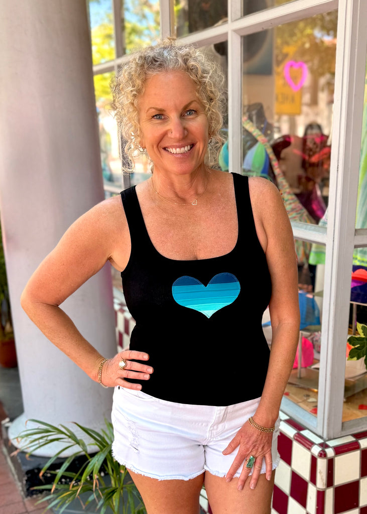 Heart Tank - Black - Classic Fit