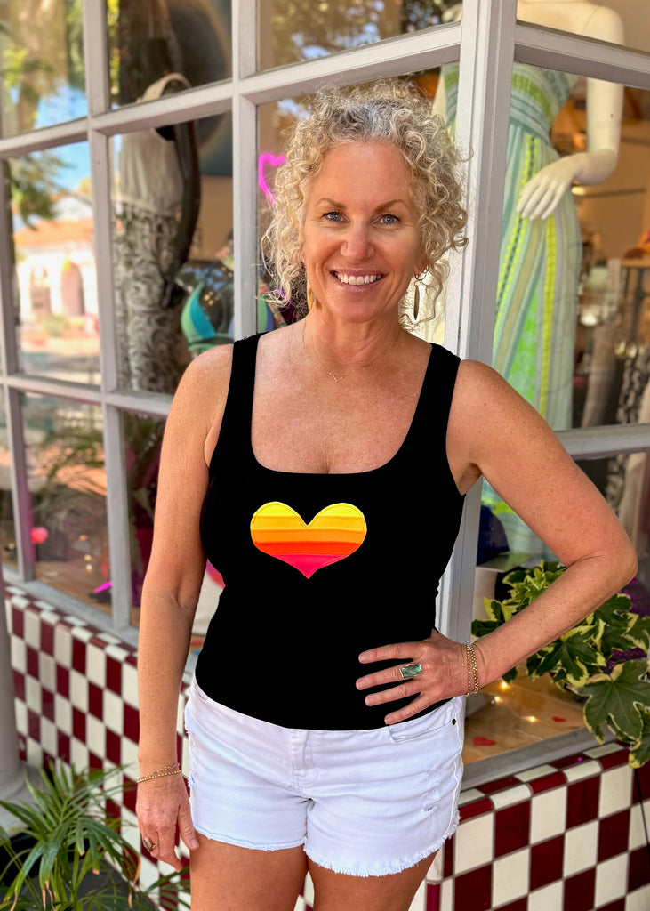 Heart Tank - Black - Classic Fit