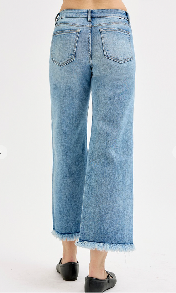 Mid Rise Wide Leg Crop Jeans - D2789