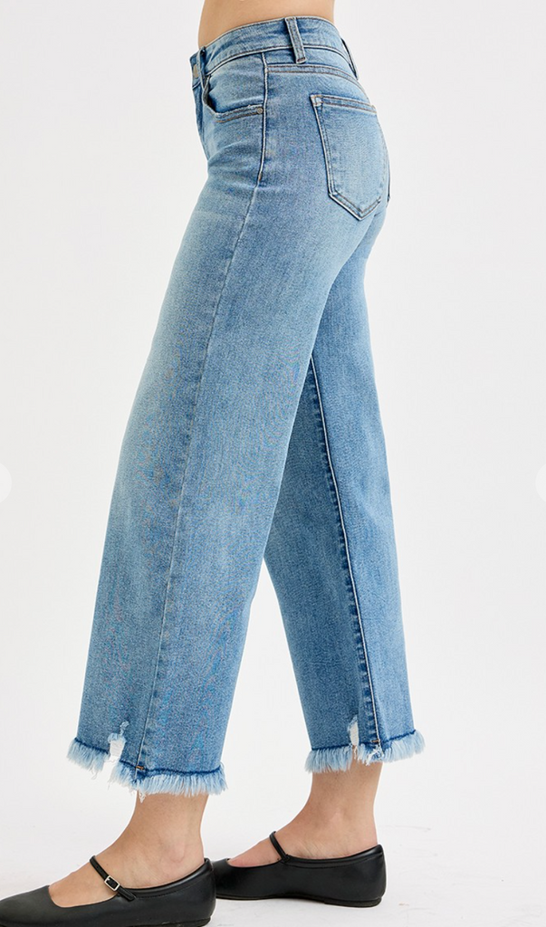 Mid Rise Wide Leg Crop Jeans - D2789