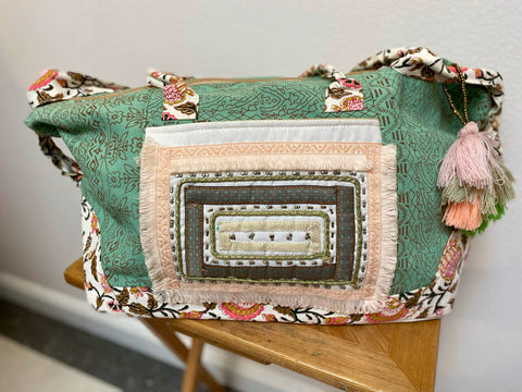 BG513 - Pink Quilted Handbag