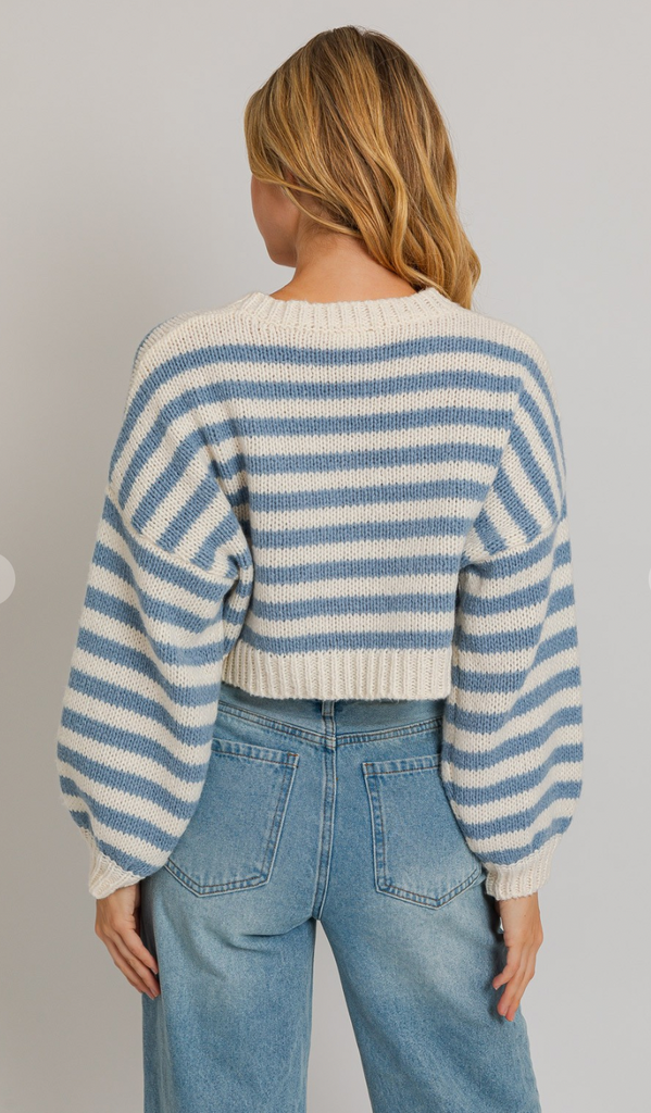 D2601 - Striped Cropped Sweater